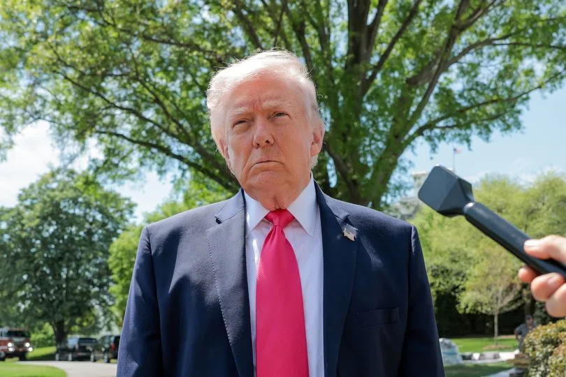 New poll spells 'absolute disaster' for Trump ahead of midterm elections - AOL