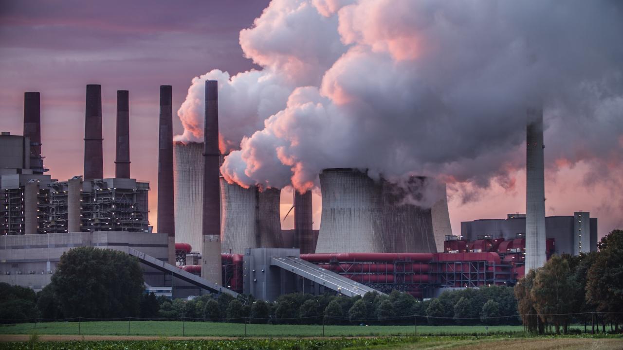 Fossil Fuel CO2 Emissions Hit Record High in 2025