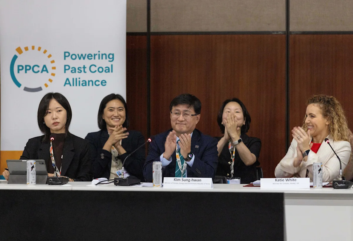 South Korea’s climate pledge to cut coal, lower emissions clash with US push for LNG purchases - AOL